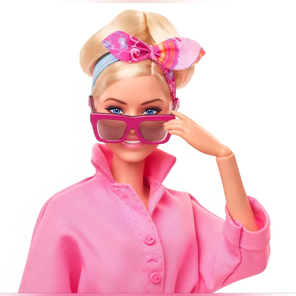 BARBIE THE MOVIE  COLLECTORS EDITION (NEW IN BOX)
